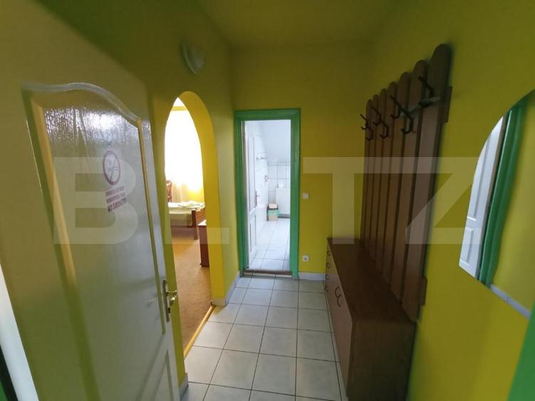 Pensiune 8 camere, restaurant de vanzare, 540 mp, Targu Mures