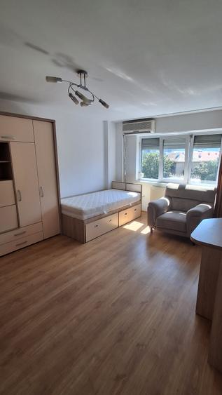 Mobilat, utilat ,Apartament cu 3 camere, Centru Nou Toamnei