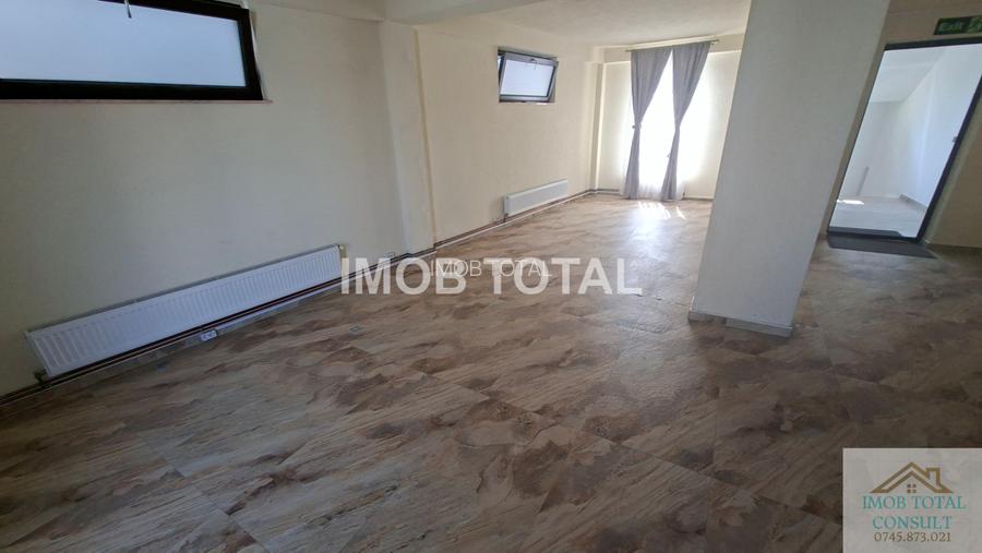 Spațiu Comercial de Închiriat – Zona Crinului, (295 mp) etaj 1 si 2 - 6
