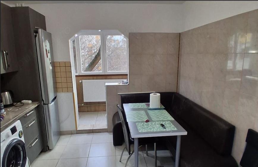 RAHOVA  MARGEANULUI AP 2 CAM ,BLOC REABILITAT