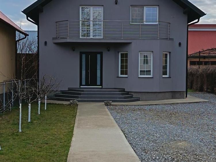 Casă 3 camere, loc. Ipotesti