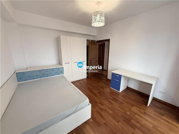 3 camere în inima orașului – zona Mitropolie