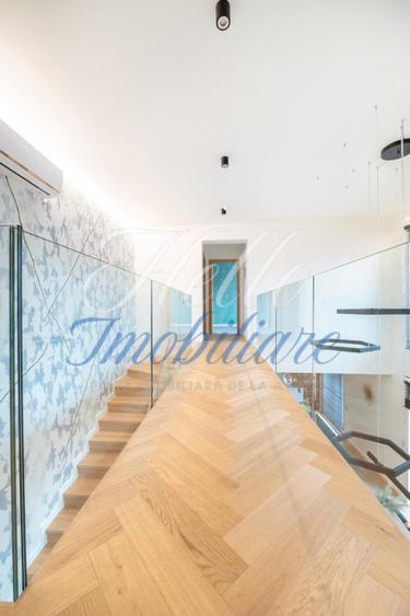 Casă individuală de vânzare, 243 mp, zona Terra