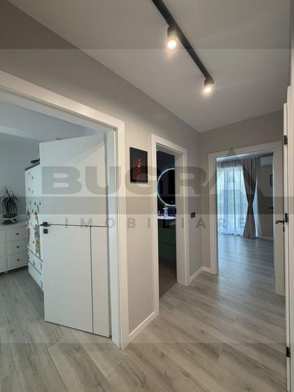 Apartament de 3 camere, lux, 68mp, 2 parcari, zona Profi Transilvaniei