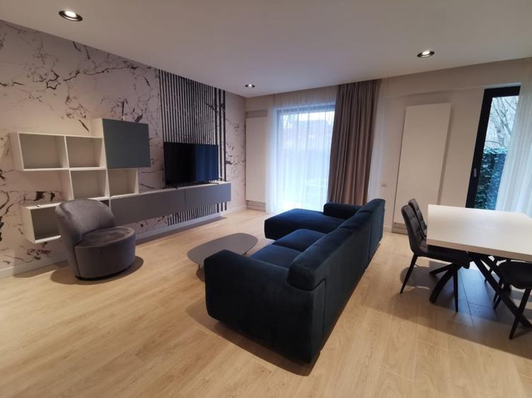 3 CAMERE CU CURTE, RESIDENCE5 EROU IANCU NICOLAE 122 LANGA OLIVETO/ PAZA 24H