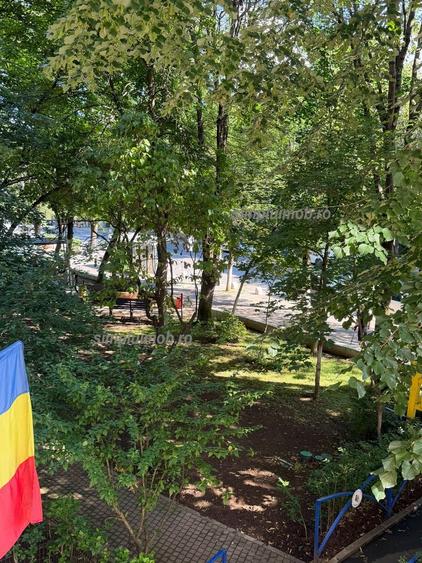 3 camere Emil Racovita etaj 1 67mp  cu boxa si loc de parcare