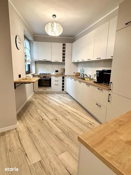 2 Camere | Romana | Parcare | Incalzire Pardoseala | Terasa | Metrou | Mobilat |