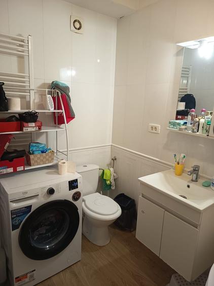 Militari Residence: garsonieră 37 mp, AC, centrală proprie