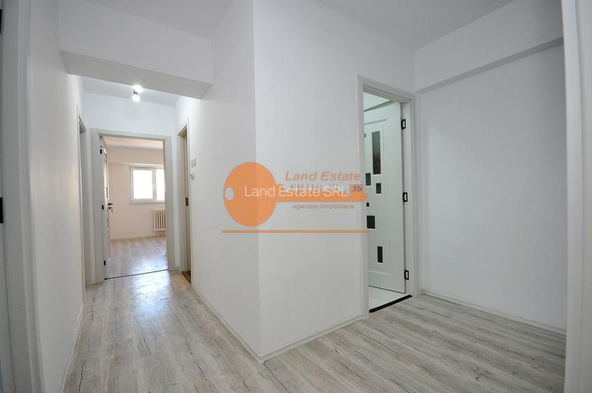 Apartament cu 3 camere in zona Pacii-Apusului