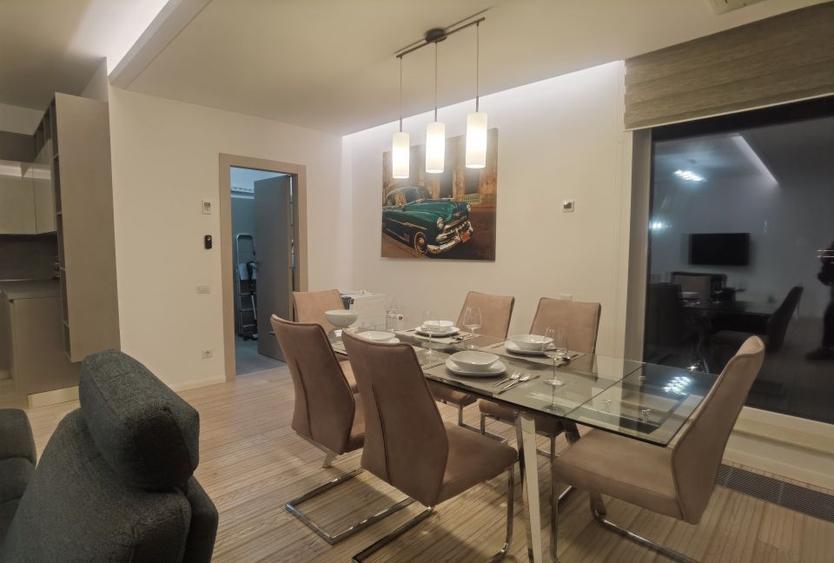 Apartament cu finisaje de lux, complet mobilat, 1 loc de parcare