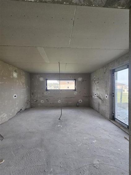 CASA P+ 1E  si  TEREN 500 MP DE VANZARE IN ANDRASESTI