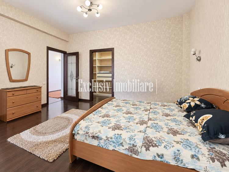 Vedere Frontala la Mare! Piata Ovidiu - Peninsula - Apartament 3 camere 170 mp