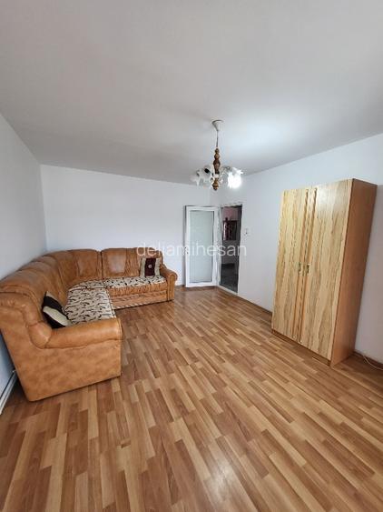 Apartament 4 camere de vanzare - 3