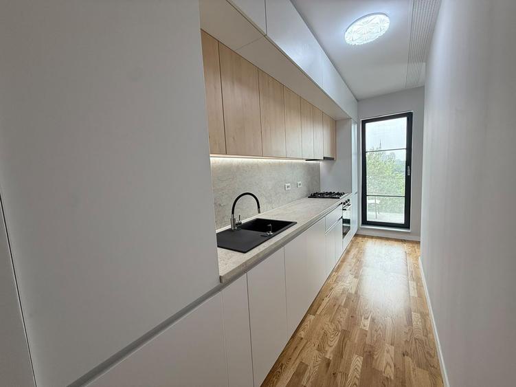 Prima Închiriere | Apartament 2 Camere | Balcon | Bucătărie Închisă