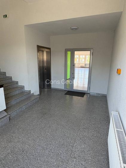 Spatiu de Birou/Comercial 240m2 zona Baza 3 - Calea Chisinaului 132 - 2