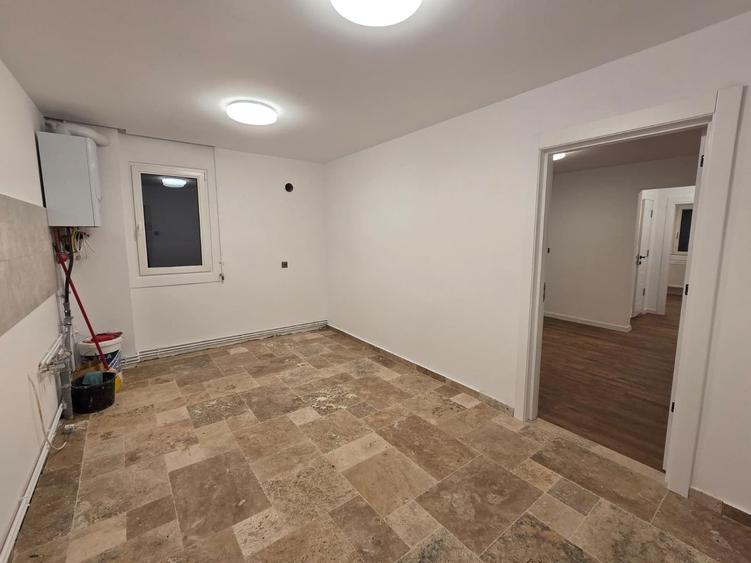Apartament 2 camere LUX, recent renovat, parter, zonă verde, 2 parcuri