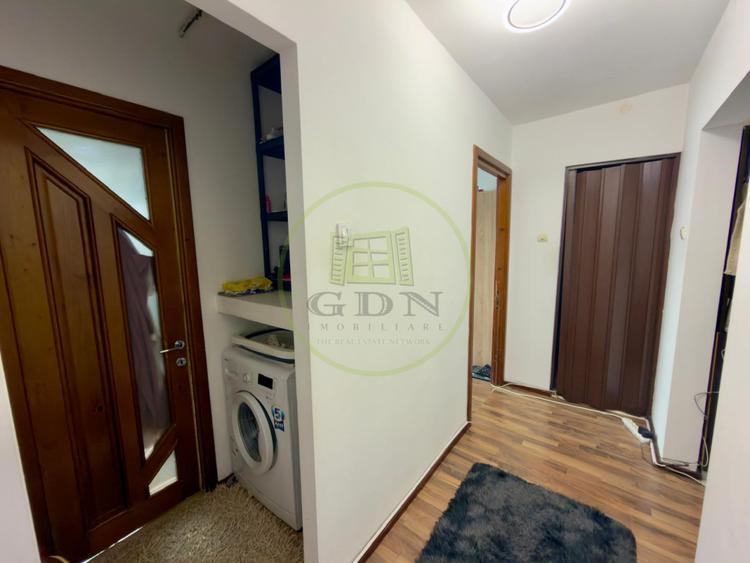 Apartament 3 camere, decomandat, 67.91 mp, cartier Rovine, zona Scoala 21
