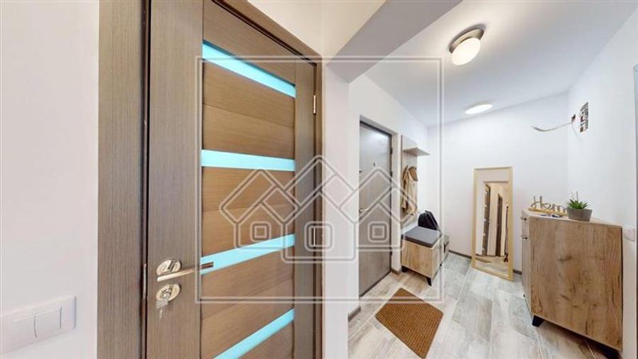 Apartament 80 mp, 2 bai, 2 balcoane - Zona Centrala - prima inchiriere