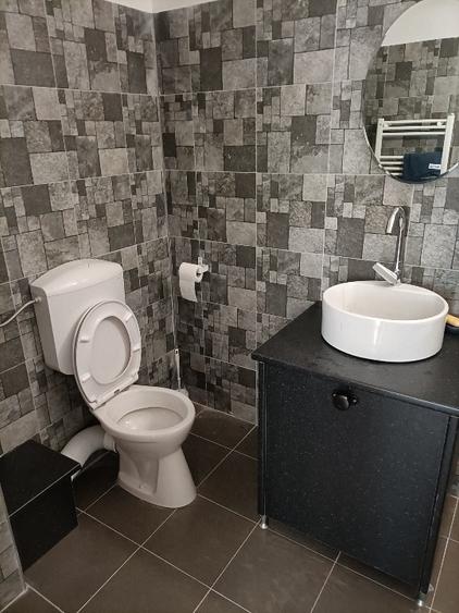 SCHIMB APARTAMENT FLOREȘTI JUDETUL CLUJ CU CASĂ DUPĂ 1990, RENOVATĂ,MAX.45KM..