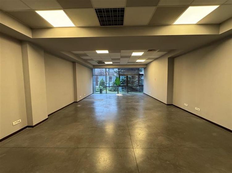 Spatiu de inchiriat S+P+ET., 1200 mp utili situat in cartierul Dambul Rotund!