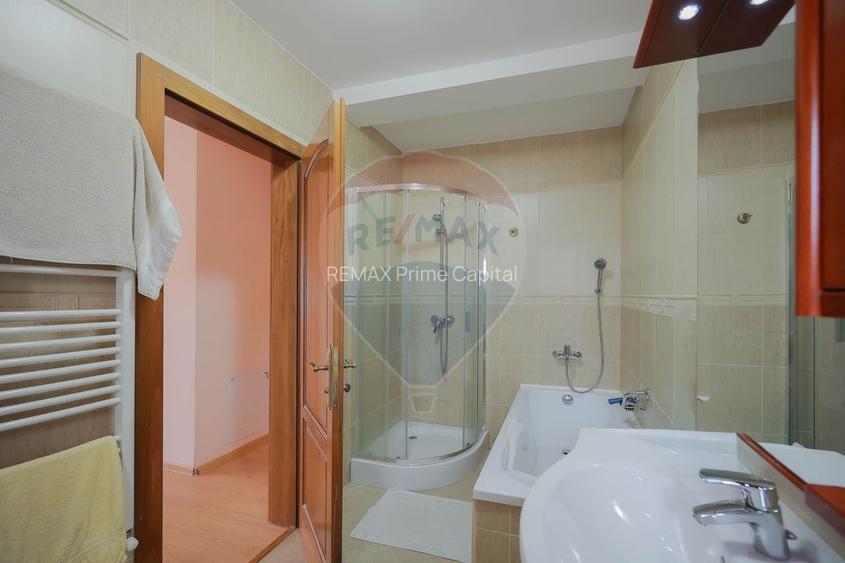 Casă / Vilă cu 5 camere de vânzare, în Sânmartin - 3