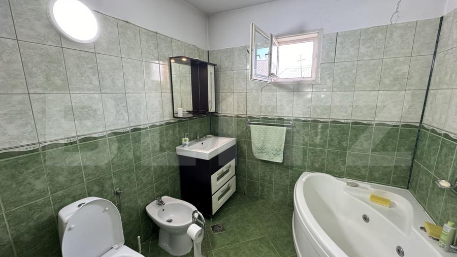 Casă de vânzare, în Sigmir și 10 ari de teren