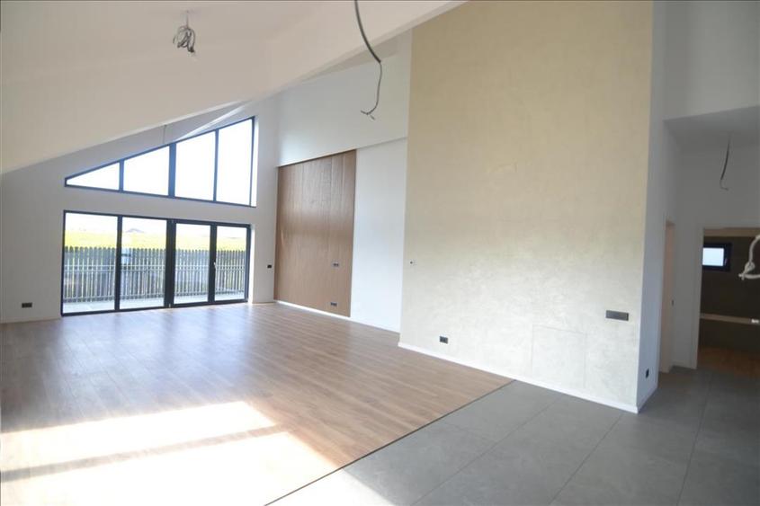 Vanzare casa individuala 3 camere ,2 bai ,Cartier Izvor -Tarlungeni