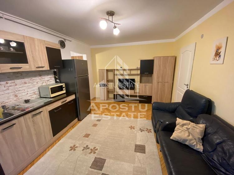 Apartament cu 3 camere de inchiriat, , zona Girocului, Timisoara - 2