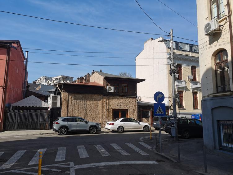 Teren 326 mp, deschidere 20 m, Regina Maria – Piața Coșbuc