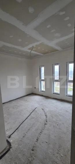 Casa cuplata 4 camere, 114 mp, 100 mp teren, zona Terra