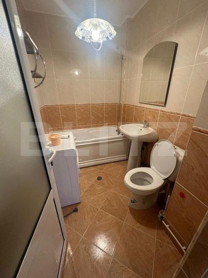 Spatiu Comercial,170 mp, zona UMF