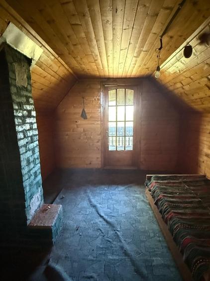 Teren de vis cu casă de vacanță în Oradea: livadă pe rod, panoramă superbă