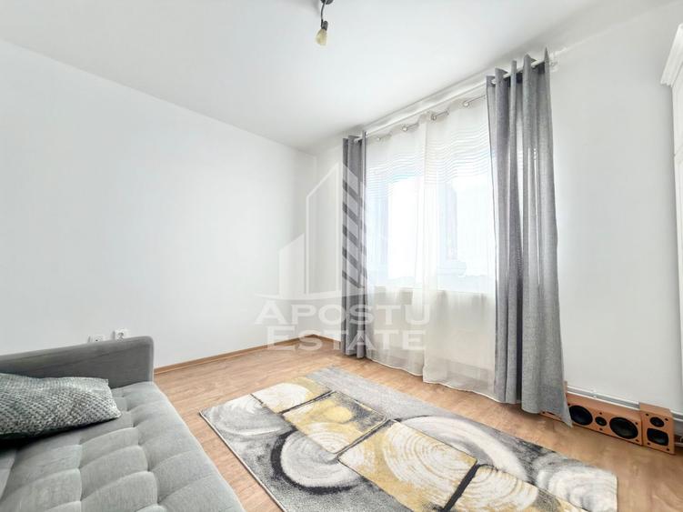Casa individuala cu 5 camere si 3 bai mobilata in Giroc la asfalt