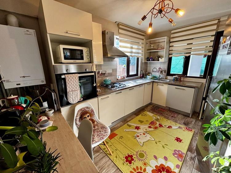VANZARE VILA 3 DORMITOARE-TEREN 1712 MP IN DRAGANESTI, PRAHOHA