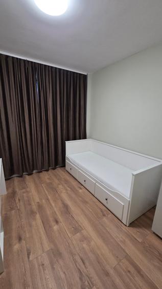 Închiriez apartament 3 camere în bloc nou