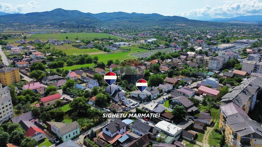 Casă / Vilă cu 10 camere de vânzare în SIGHETUL MARMATIEI zona Central