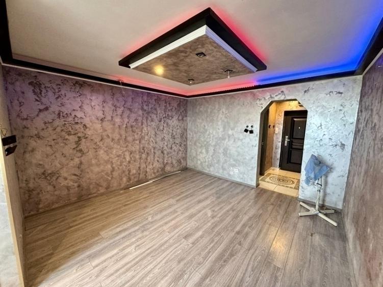 CANTEMIR - PODU DE PIATRA - GARSONIERA DE 30MP - ETAJ INTERMEDIAR - RENOVATA
