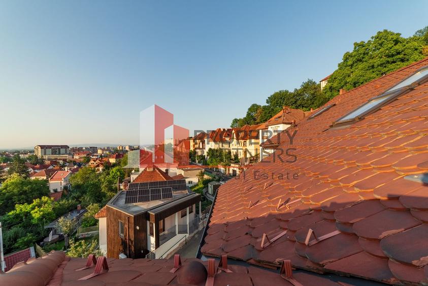 Apartament Duplex Elegant cu Terasă Panoramică – Dealul Cetății, Brașov