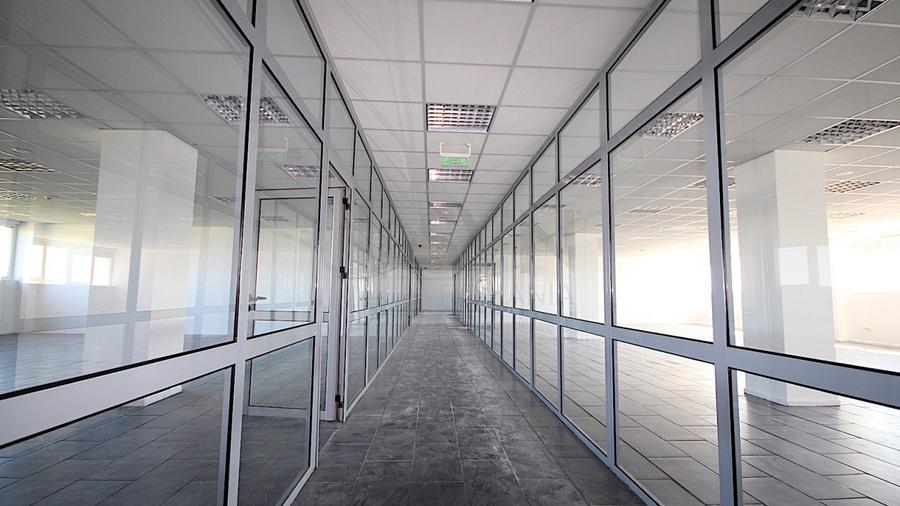 REC3000085 Birouri si hala in parc industrial - zona vest