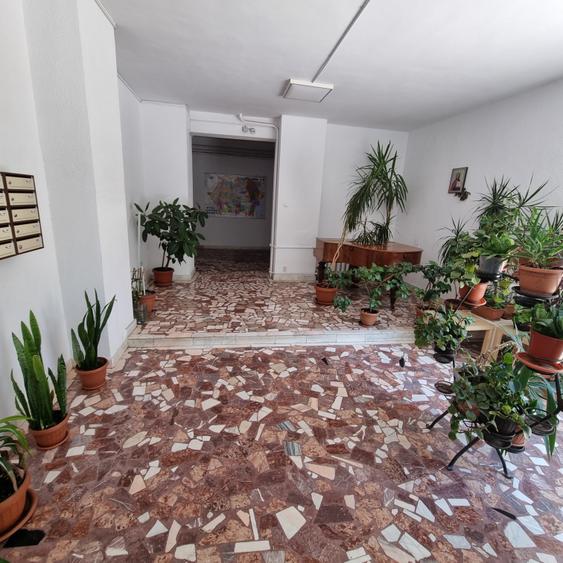 UNIRII BULEVARD ZONA LUCIAN BLAGA AP 2 CAM DECOMANDAT, SPATIOS 65MP