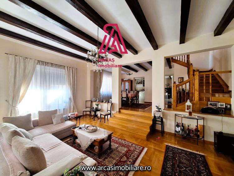 Casa individuala de vanzare cu 5 camere-210 mp utili-540 mp teren!