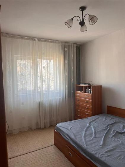 Apartament 3 Camere Decomandat Metalurgie Etaj Intermediar