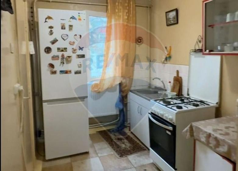 Apartament cu 2 camere de vanzare -Roman