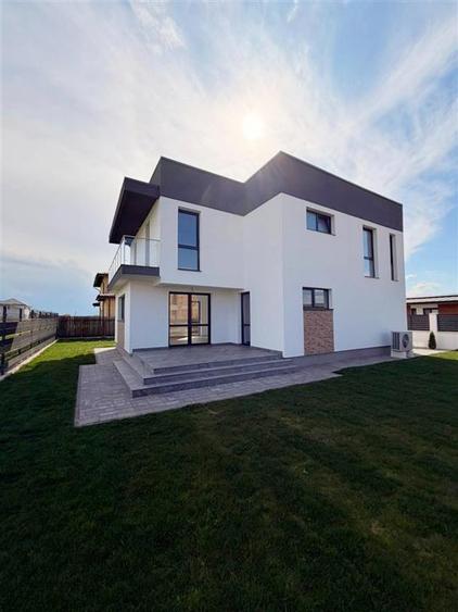 Casa Premium in Cristian, predare la cheie, 4 camere, 3 bai, pompa de caldura, T