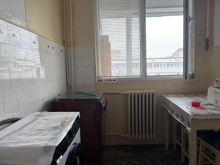 Apartament luminos cu doua camere, 1 mai - 11