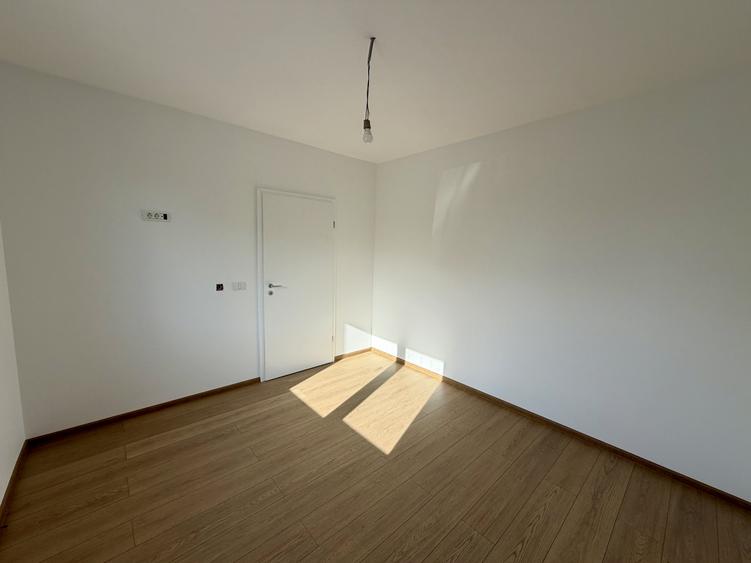 Pozitie Excelenta, Finalizata, Duplex Despartit