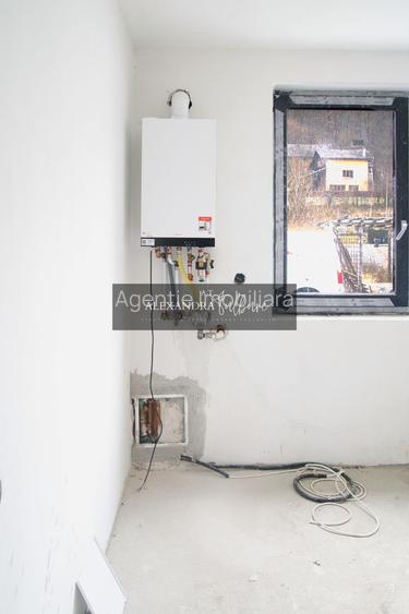 Duplex 4 camere DECOMANDATE, 120 mp utili, 180 mp curte, P+ET+POD - 42