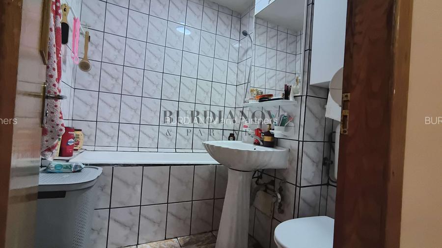 Apartament 4 camere semidecomandat | Zona Morarilor | Loc parcare ADP - 10