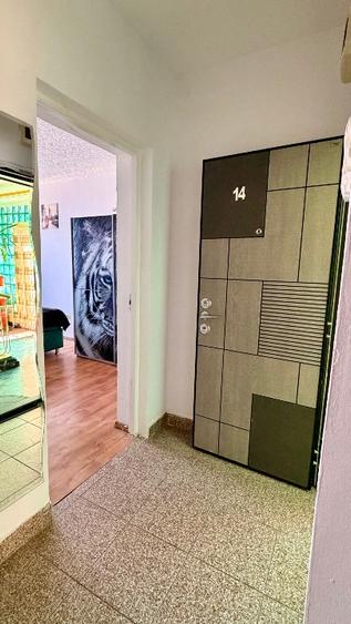 Apartament de vanzare , zona centrala . Strada piata victorie