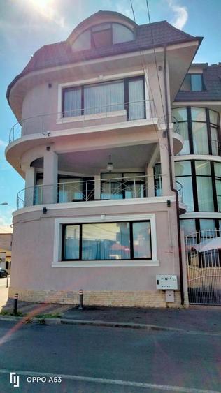 VILA 6 CAMERE + PENSIUNE -18 CAMERE DE VANZARE -TOMIS 2